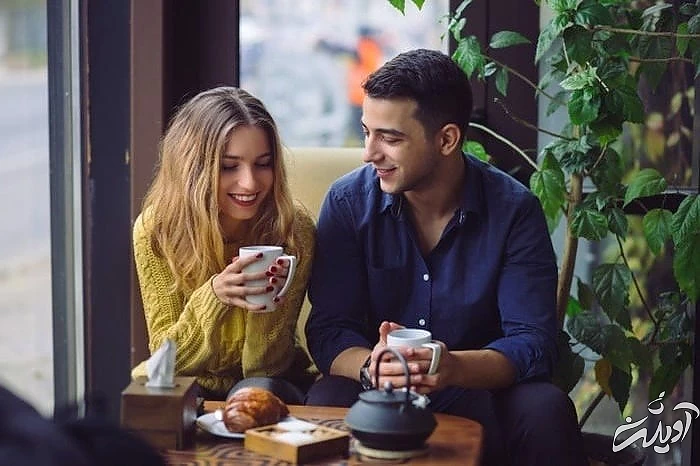 رفتن به رستوران قرار عاشقانه